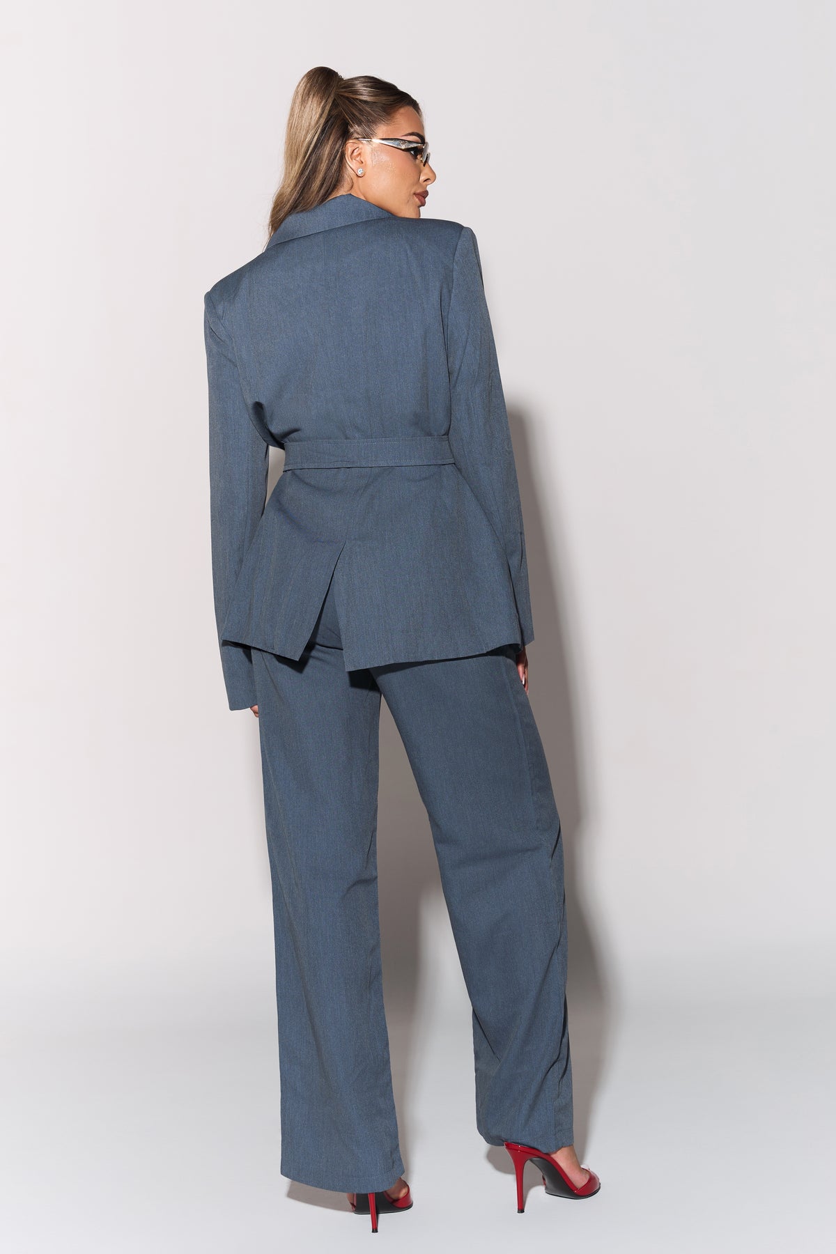 Beverly suit