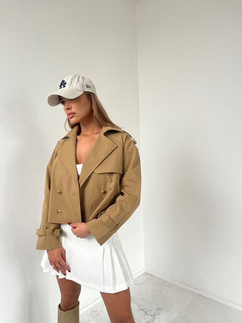 Gianni cropped trench